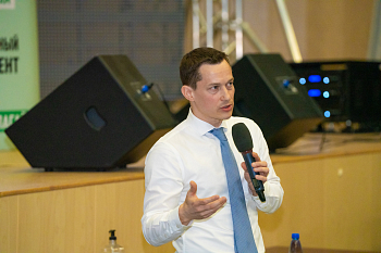 «Школа молодого политика»: встреча с Сергеем Поспеловым