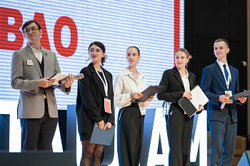 «Школа районных лидеров»: молодые лидеры презентовали проекты Правительства Москвы