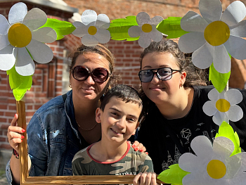 Молпарлам поздравляет с Днем семьи, любви и верности!