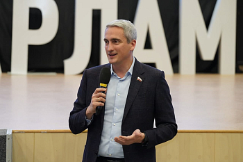 «Мастер слова»: эффективные приемы Евгения Нифантьева