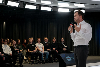 Участники «Школы районных лидеров» встретились с депутатом Мосгордумы 