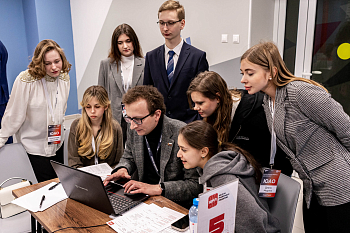 Участники «Школы районных лидеров» погрузились в работу муниципальных депутатов