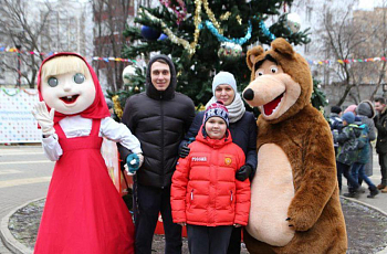  Стоило елочиться