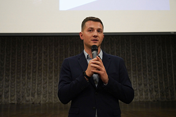 «Здесь и сейчас»: встреча с Артемом Метелевым