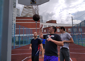 Твоя цель – над головой