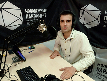 В Молодежном парламенте научат создавать радиопрограммы и радиоспектакли