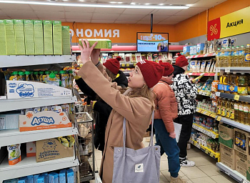 Молодые парламентарии провели рейды в 62 магазинах столицы