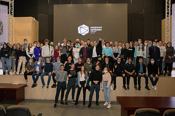 Политика, доступная каждому