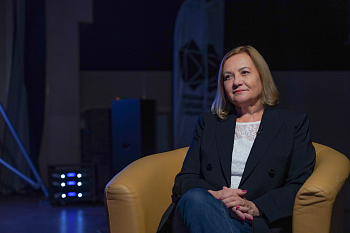 Zдесь и сейчас»: встреча с разведчицей Еленой Вавиловой