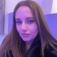 Гусакова Виктория 