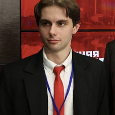 Дрогнев  Максим 